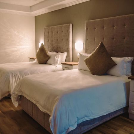 Herms Restaurant & Boutique Hotel Port Elizabeth Exteriör bild